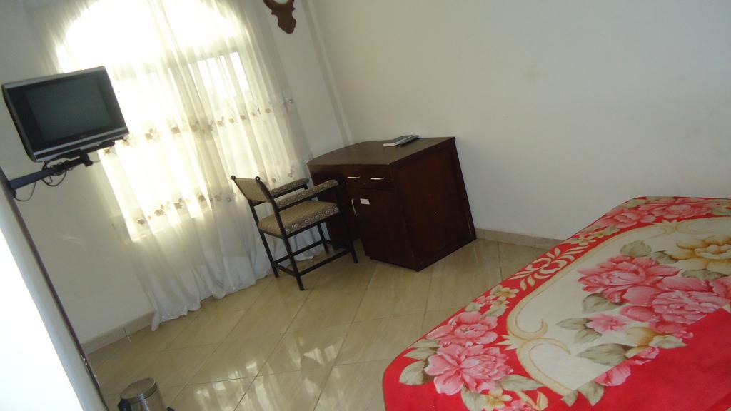 Wadoma Royale Hotel Kumasi Quarto foto
